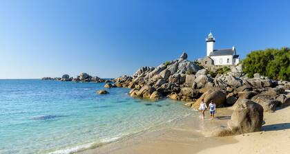 "La Villa sur la Baie", beach access, indoor pool 29°C and magnificent view!