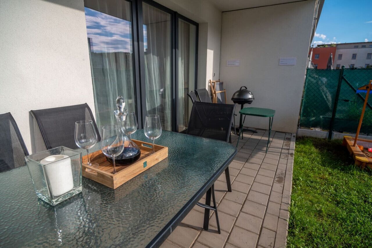 屋外ダイニングエリア