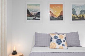 5 Schlafzimmer, Schreibtisch, Bügeleisen/Bügelbrett, kostenloses WLAN