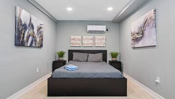 1 habitación, tabla de planchar con plancha, wifi y ropa de cama