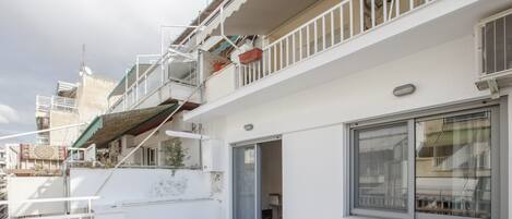 City Apartment, 2 Bedrooms | Terrace/patio