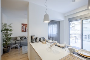 City Apartment, 2 Bedrooms | Private kitchen | Full-size fridge, oven, stovetop, dishwasher