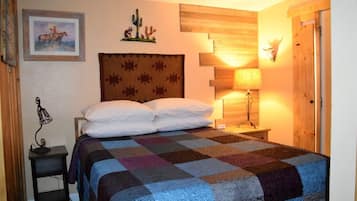 1 slaapkamer, een strijkplank/strijkijzer, wifi, beddengoed