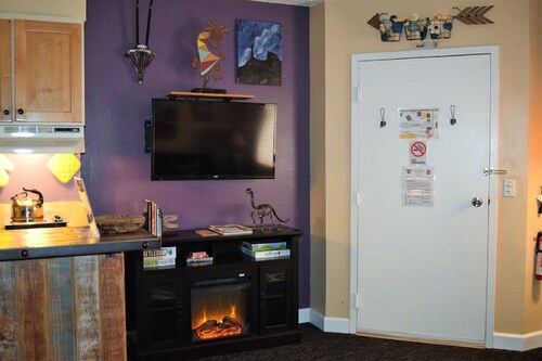 Miner's Cabin Cabin 6