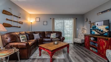 Smart TV, DVD player, video library