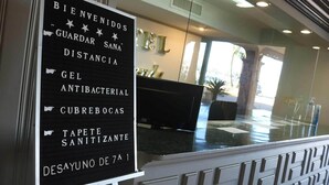 Reception - Hotel Hacienda (Nuevo Casas Grandes)