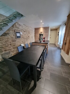 تناول الطعام