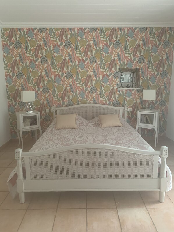 1 bedroom, iron/ironing board, travel cot, WiFi