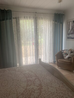 1 bedroom, iron/ironing board, travel cot, WiFi