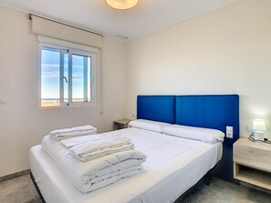 1 chambre, fer et planche à repasser, Wi-Fi gratuit, draps fournis