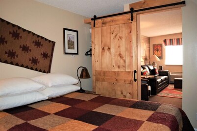 Miner's Cabin Cabin 2