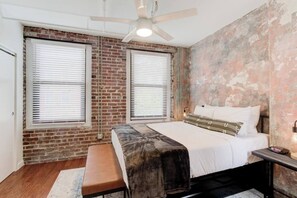 1 bedroom, desk, iron/ironing board, free WiFi