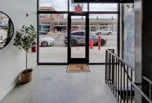 Interior - Sleek Historic Gem: Walk to Beale St, Eats & Music (Memphis)