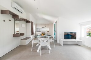 Dining - Enfasi Holiday Home (Vico Equense)
