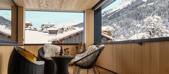 Stylish 115m² apartment with sauna & balcony