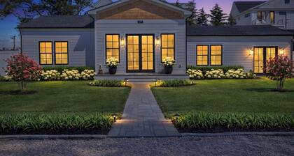 Luxury Dewey Beach Home, Private Beach Block, 4 Bed, 2.5 Bath, Park 3 Cars