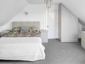 5 chambres, Wi-Fi gratuit, draps fournis