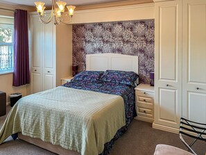 5 Schlafzimmer, kostenloses WLAN, Bettwäsche