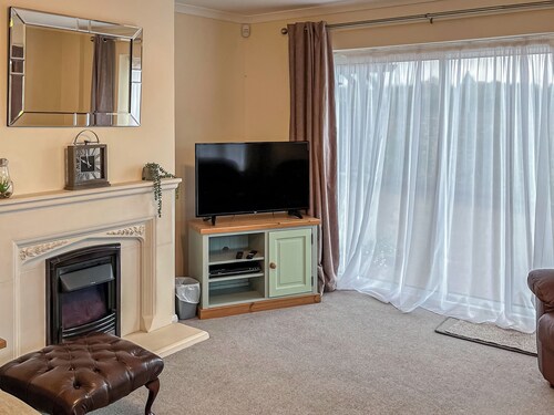 Beautiful tucked away property close to the town and beach.