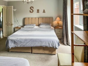 5 makuuhuonetta, ilmainen Wi-Fi, vuodevaatteet