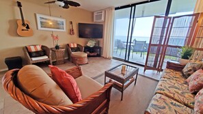 Smart TV - Summer Specials! 15% off 7 day or Longer Stays! Kona Reef Ocean Front Unit (Kailua-Kona)