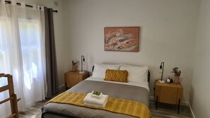 4 chambres, fer et planche à repasser, Wi-Fi, draps fournis