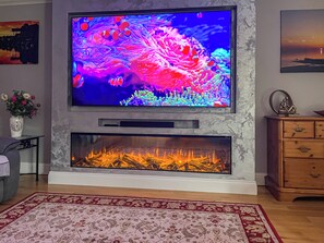 Interior - 2 bedroom accommodation in Leziate, near Kings Lynn (Leziate, near Kings Lynn)