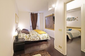 2 bedrooms, free WiFi, bed sheets - Downtown Apartment (Salò)