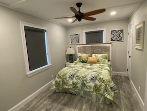 2 bedrooms, iron/ironing board, free WiFi, bed sheets