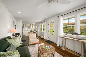 Smart TV - *NEW Poipu 2BR Retreat|Pool|AC & Athletic Club (Koloa)