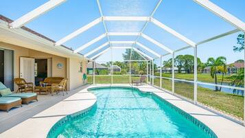 House (Captain`s Quarters) | 3 bedrooms, desk, free WiFi, bed sheets
