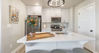 BLACK SHEEP INN Newly Constructed Suffolk #2 of 4 Units