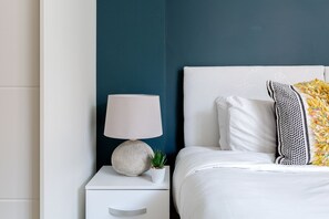 Apartment | 2 bedrooms, hypo-allergenic bedding, individually furnished