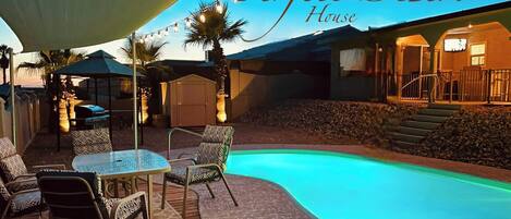 حمّام سباحة خارجي