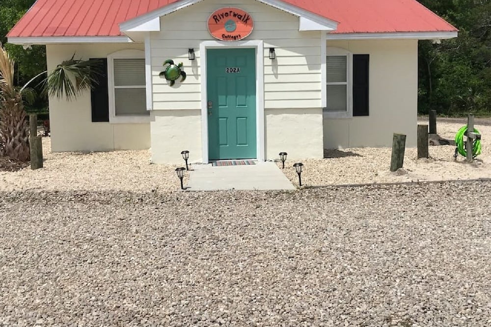 The Sea Turtle at Riverwalk Cottages Unit 202A