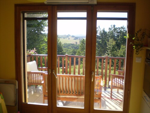 Country villa, beautiful view,  above ground pool, children's play area, a lac !