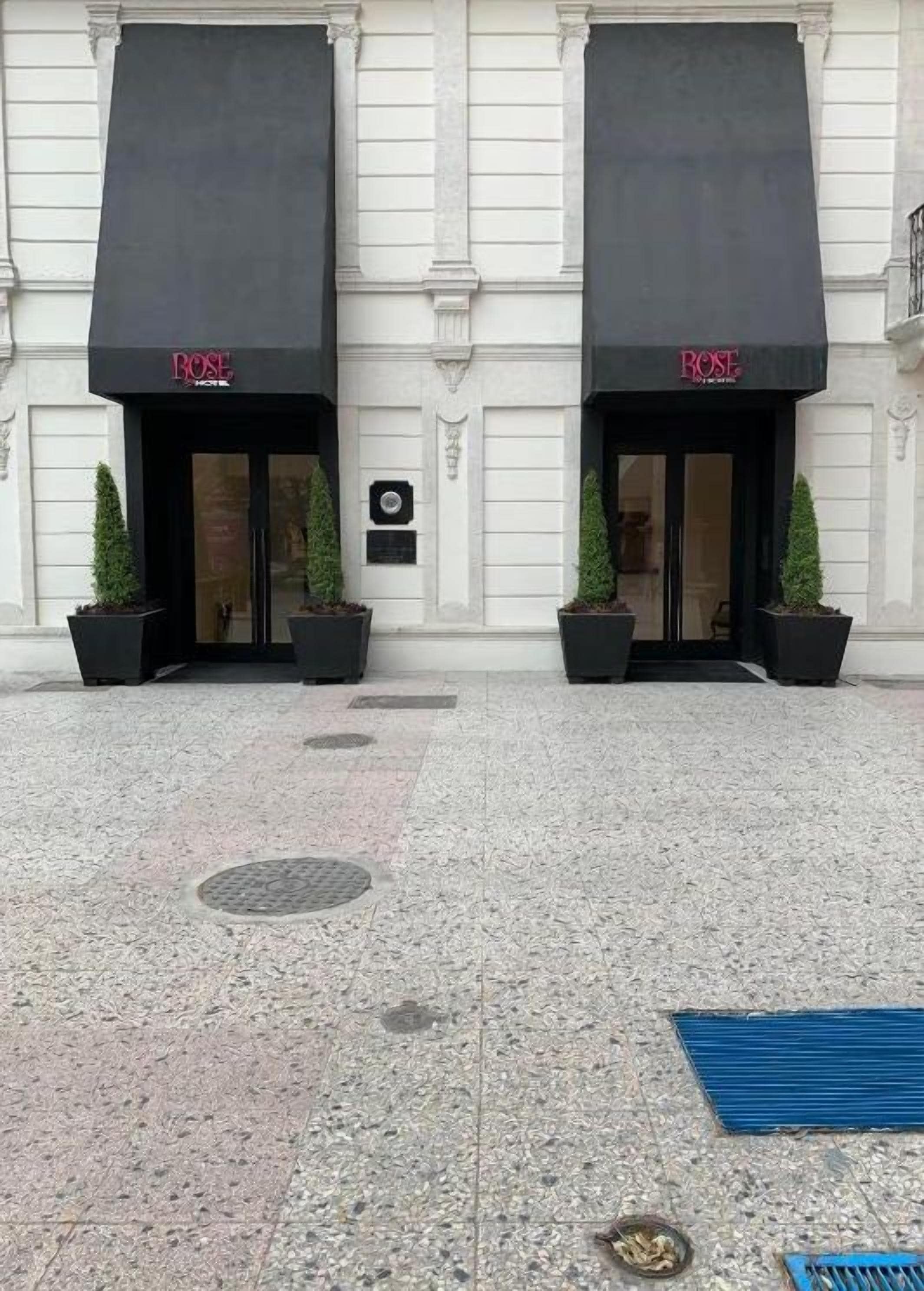 Photo - Rose Hotel