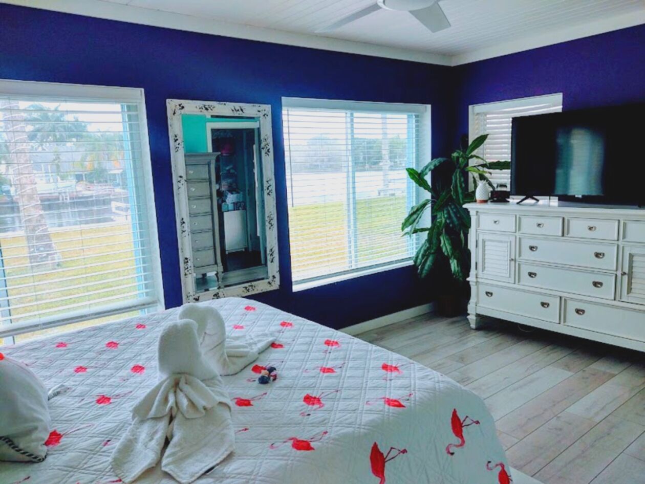 Flamingo Room on the Cotee River