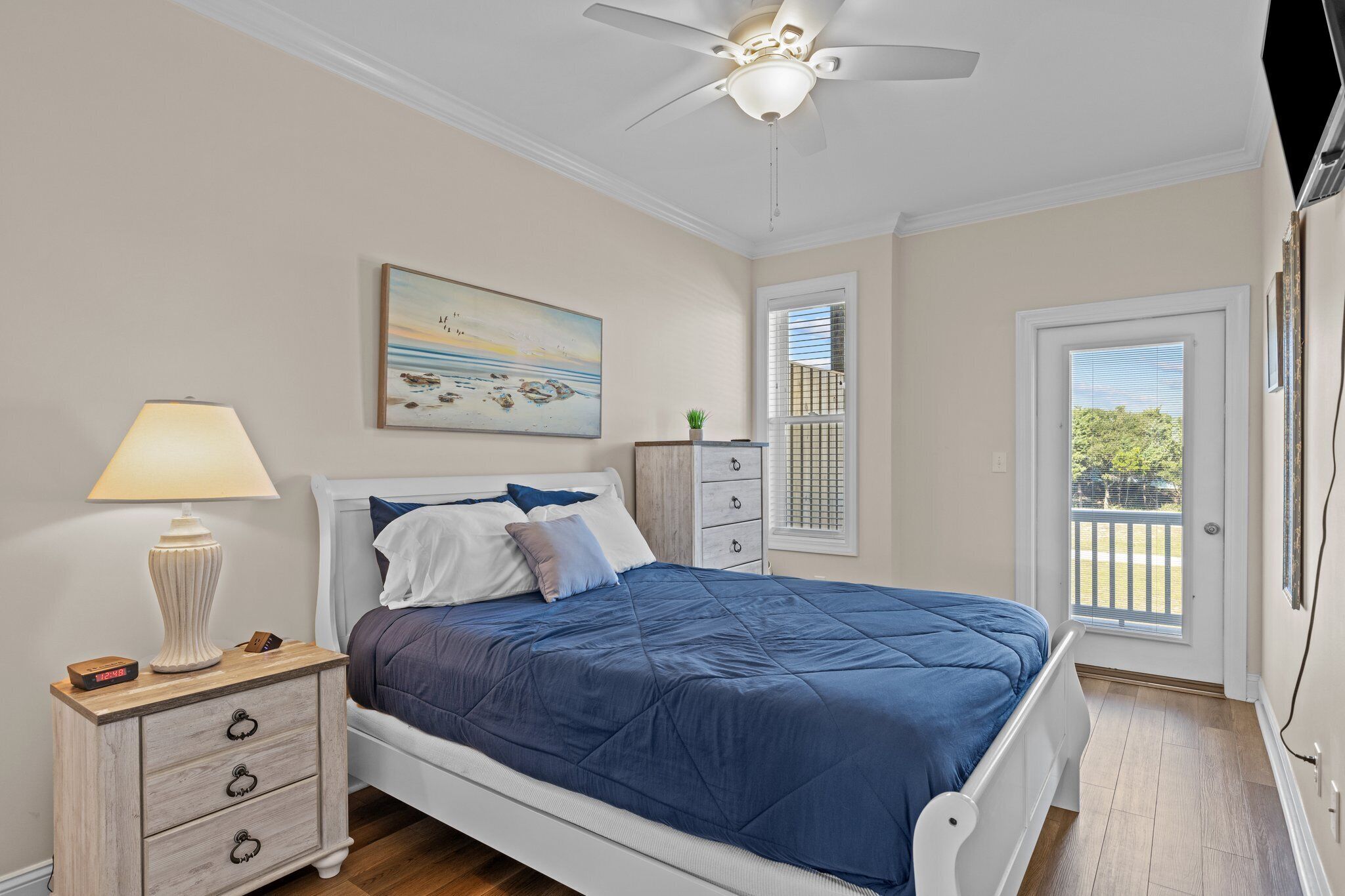 FALL RATES DISCOUNTED! Ocean & Sound VIEWS - 3rd Row House & 4 min walk to sand!