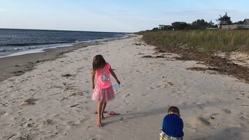 Beach nearby, sun loungers