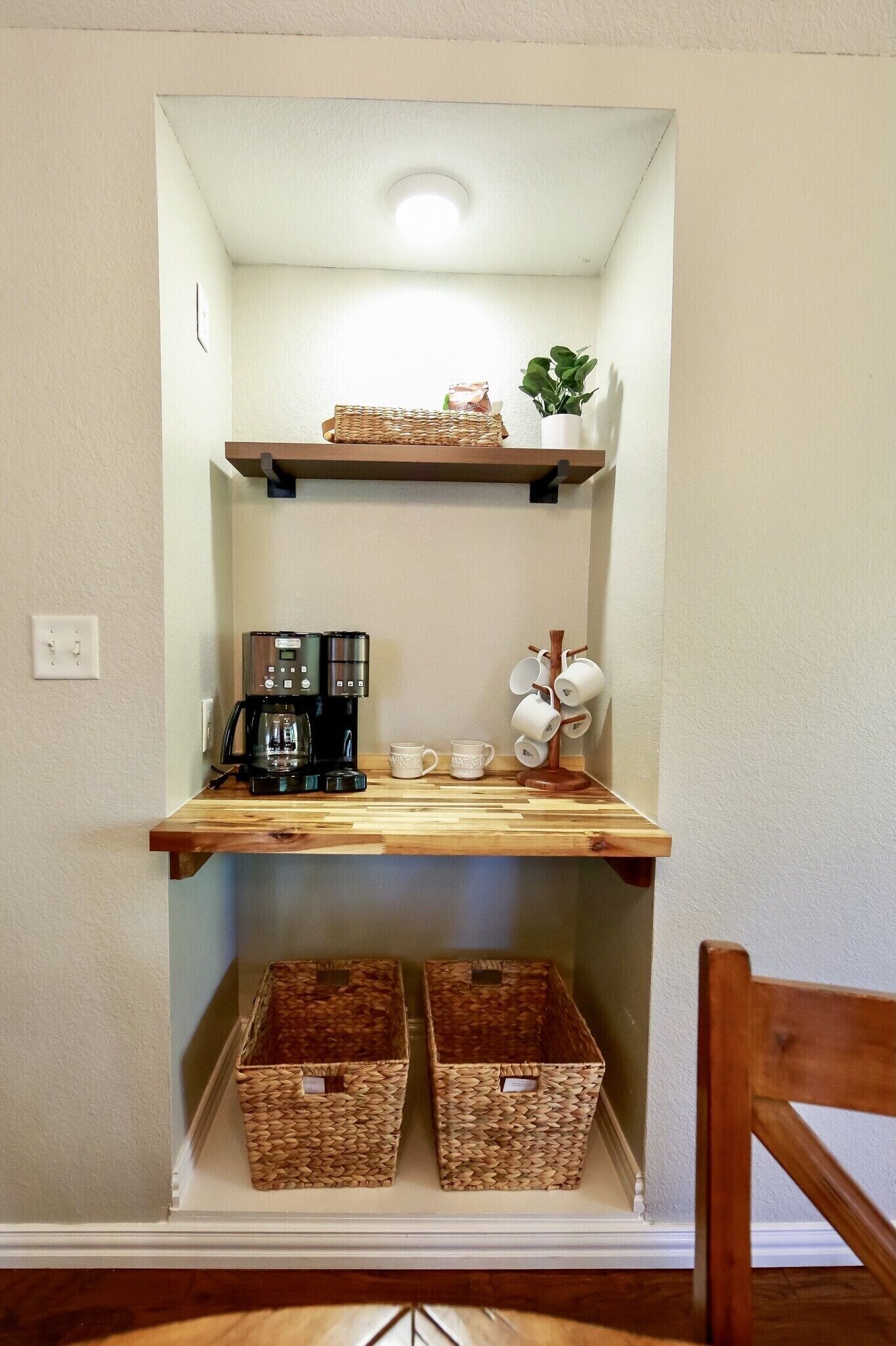 Creek side Treehouse 