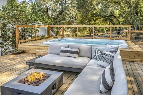 Calistoga Cottage - Hot Tub and Tastings Included