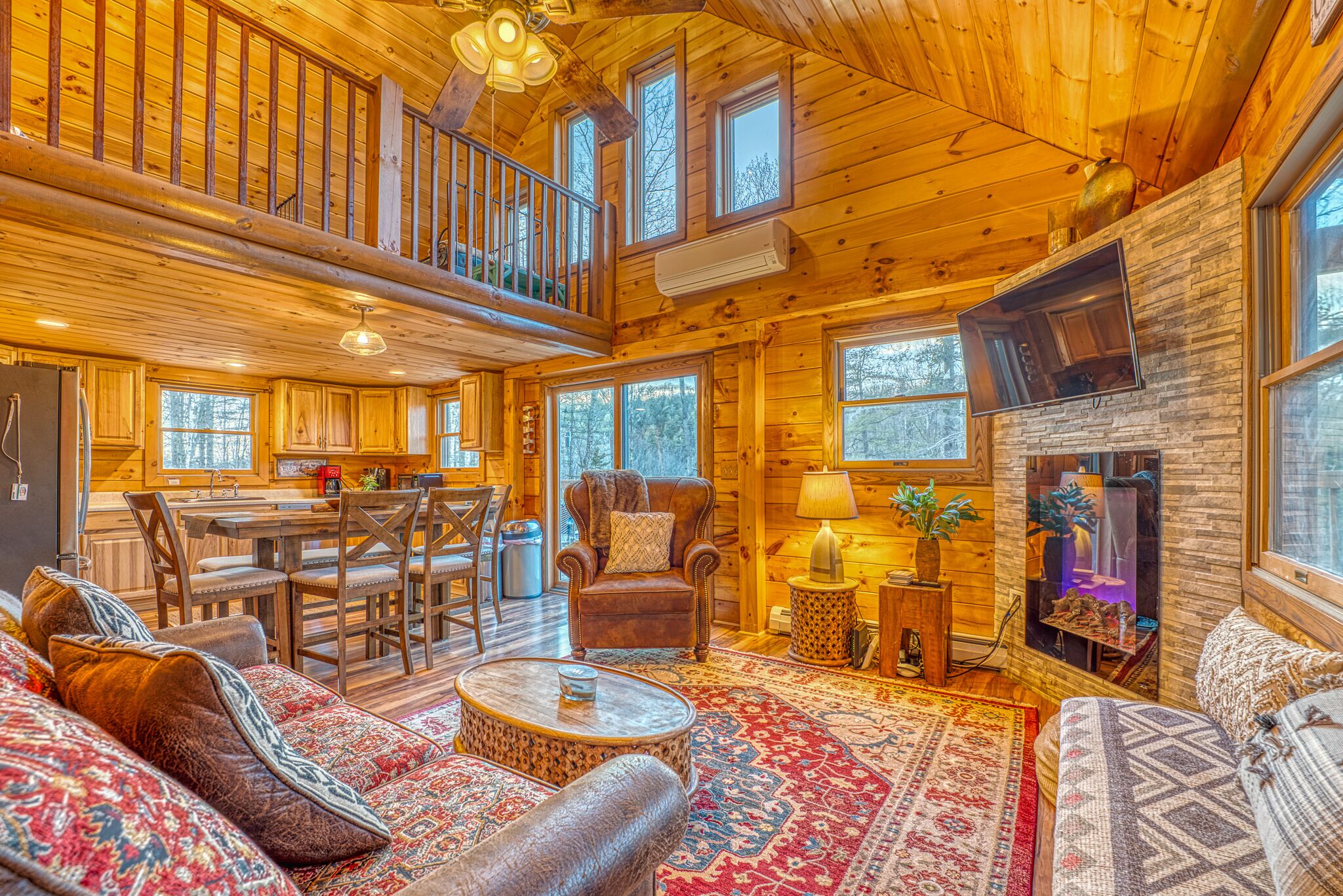 Campton Cabin - Log Cabin Home in White Mountains