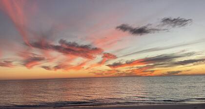 Villa Paradiso - Private Saltwater Pool - 5 Min to Siesta Key