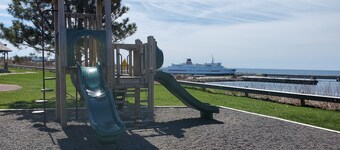 Newly renovated 2 bedroom house with view of the Souris Harbour & marina.