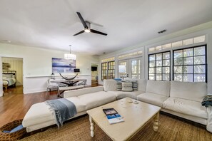 Smart TV, fireplace, DVD player, books