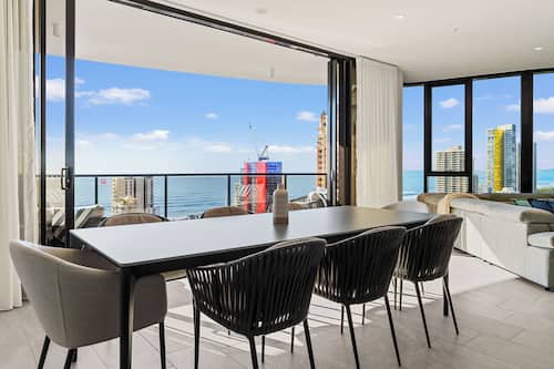Luxury Apartment, 3 Bedrooms, Non Smoking, Ocean View | Private kitchen | Full-sized fridge, microwave, oven, stovetop