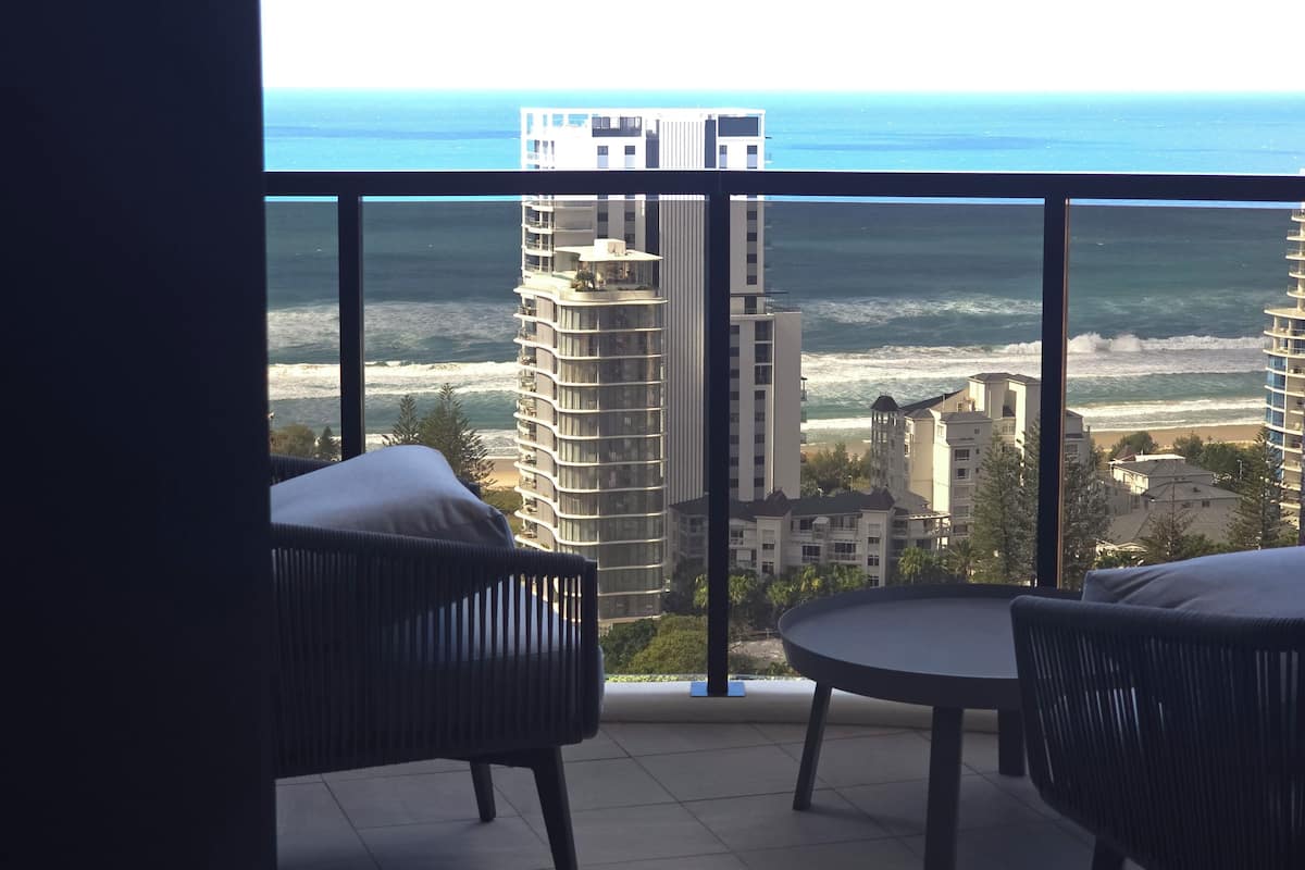 Luxury-Apartment, 3 Schlafzimmer, Nichtraucher, Meerblick | Terrasse/Patio