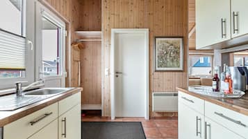 KĂŒhlschrank, Ofen, Herdplatte, GeschirrspĂŒler