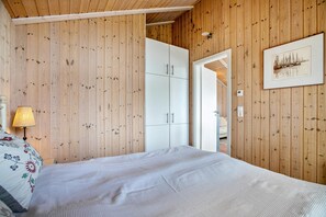 3 habitaciones, tabla de planchar con plancha y wifi gratis 